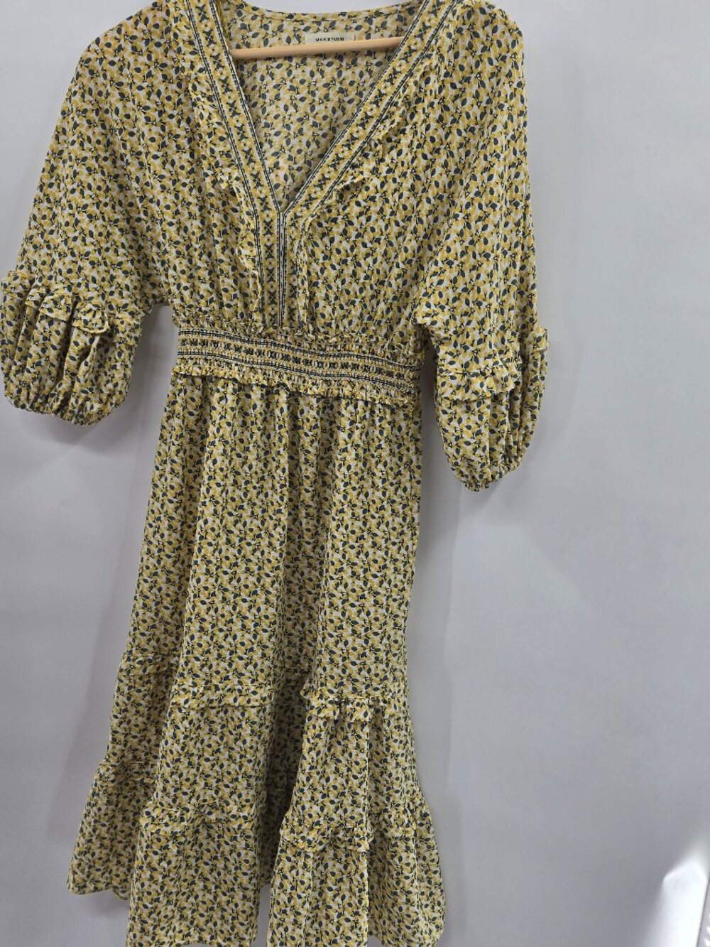 Max Studio White Yellow Lemon Tiered Ruffled Midi Dress Estimated Size Medium